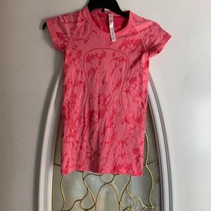 Lululemon Swiftly Tech